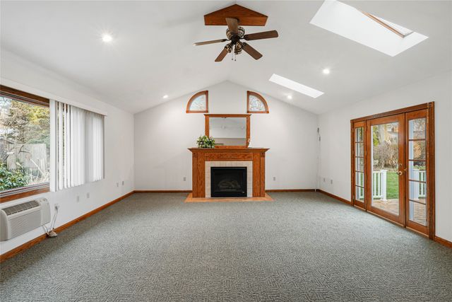 327 NEVADA Drive, Erie, PA 16505