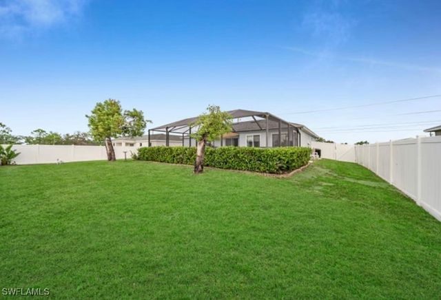 3024 NE 2nd AVE, Cape Coral, FL 33909