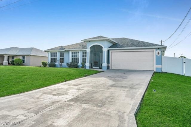 3024 NE 2nd AVE, Cape Coral, FL 33909