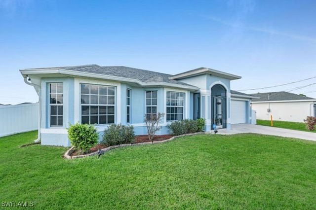 3024 NE 2nd AVE, Cape Coral, FL 33909