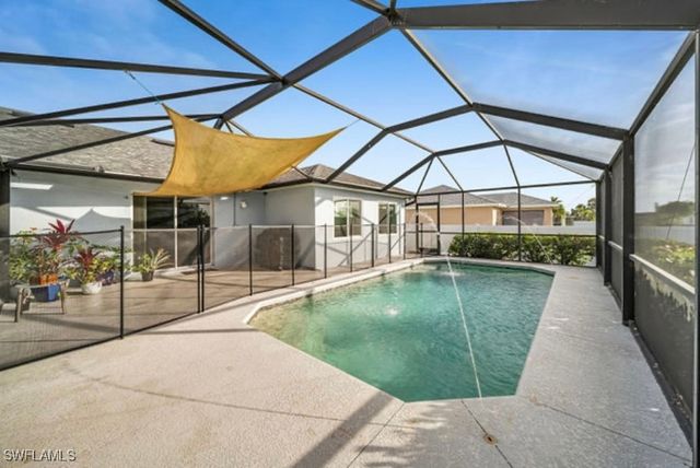 3024 NE 2nd AVE, Cape Coral, FL 33909