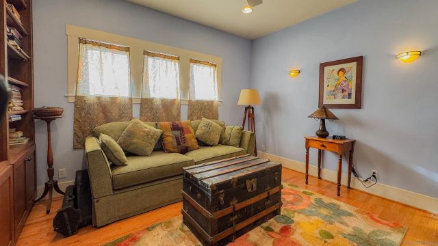 210 E 6th Ave, Escondido, CA 92025