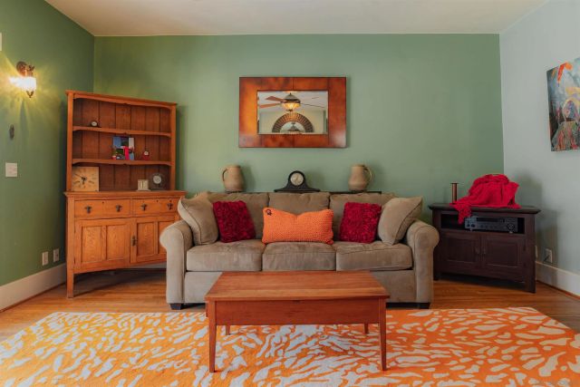 210 E 6th Ave, Escondido, CA 92025