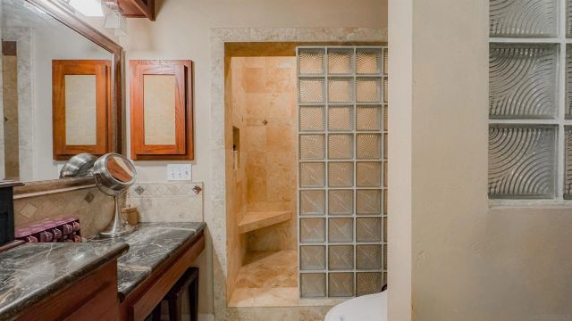210 E 6th Ave, Escondido, CA 92025