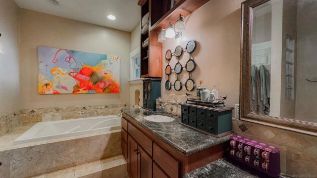 210 E 6th Ave, Escondido, CA 92025