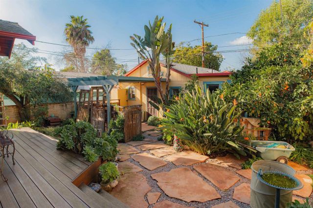 210 E 6th Ave, Escondido, CA 92025