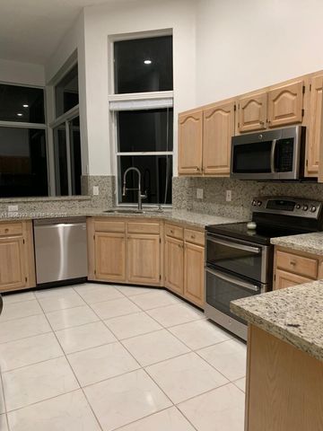 3066 Lakewood Cir 3066, Weston, FL 33332