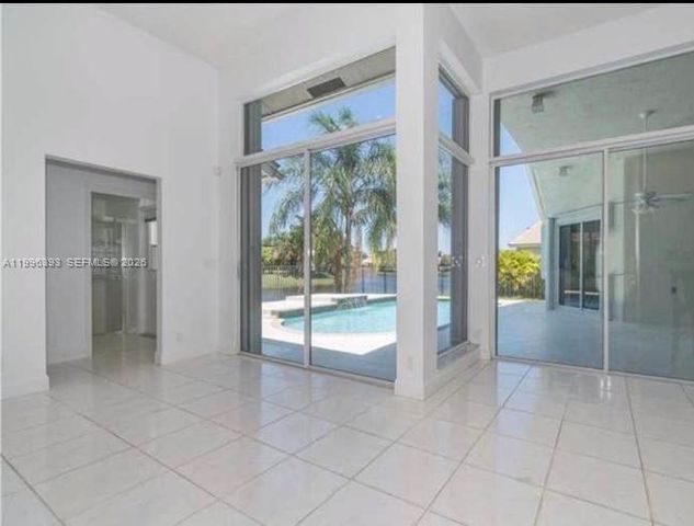 3066 Lakewood Cir 3066, Weston, FL 33332