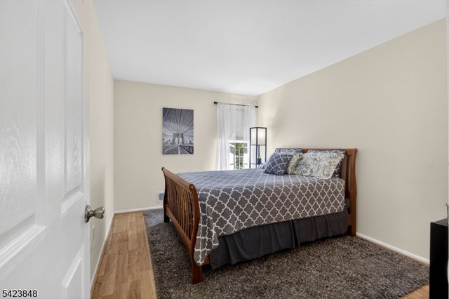 2204 Vroom Dr, Bridgewater Twp., NJ 08807