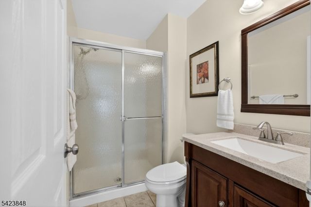 2204 Vroom Dr, Bridgewater Twp., NJ 08807