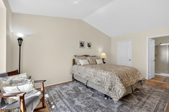 2204 Vroom Dr, Bridgewater Twp., NJ 08807