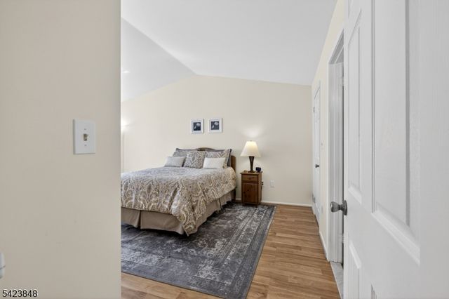 2204 Vroom Dr, Bridgewater Twp., NJ 08807