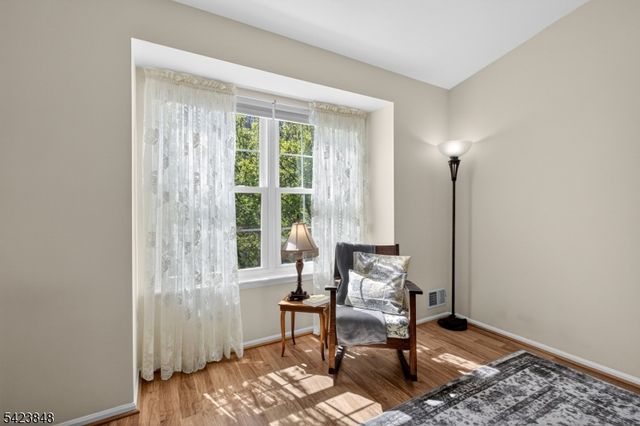 2204 Vroom Dr, Bridgewater Twp., NJ 08807
