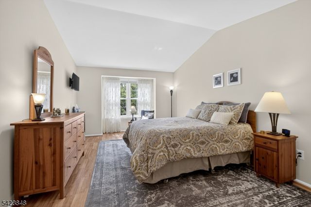 2204 Vroom Dr, Bridgewater Twp., NJ 08807