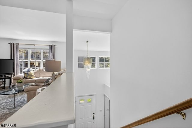 2204 Vroom Dr, Bridgewater Twp., NJ 08807