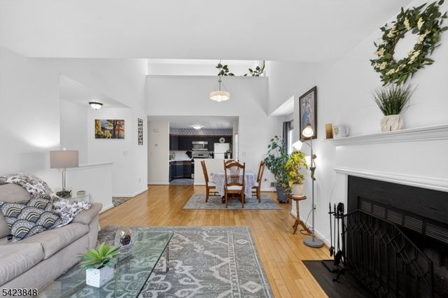 2204 Vroom Dr, Bridgewater Twp., NJ 08807