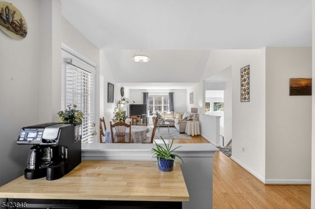 2204 Vroom Dr, Bridgewater Twp., NJ 08807