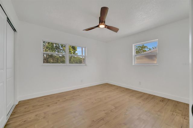 7454 LOCUST STREET NE, St Petersburg, FL 33702