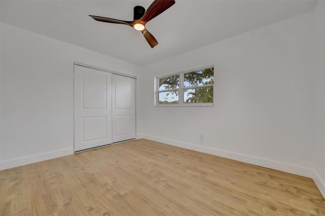 7454 LOCUST STREET NE, St Petersburg, FL 33702