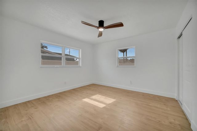 7454 LOCUST STREET NE, St Petersburg, FL 33702