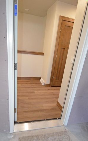 470 HURON ROAD, Green Bay, WI 54311