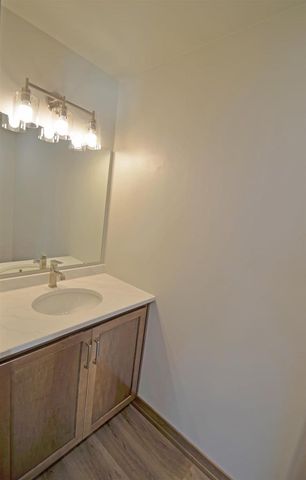 470 HURON ROAD, Green Bay, WI 54311