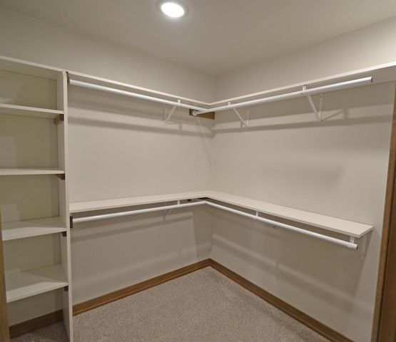 470 HURON ROAD, Green Bay, WI 54311