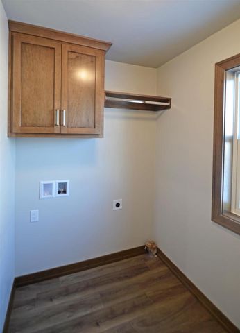 470 HURON ROAD, Green Bay, WI 54311