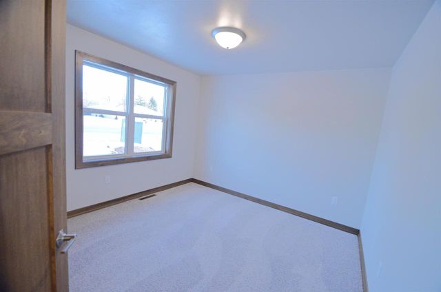 470 HURON ROAD, Green Bay, WI 54311