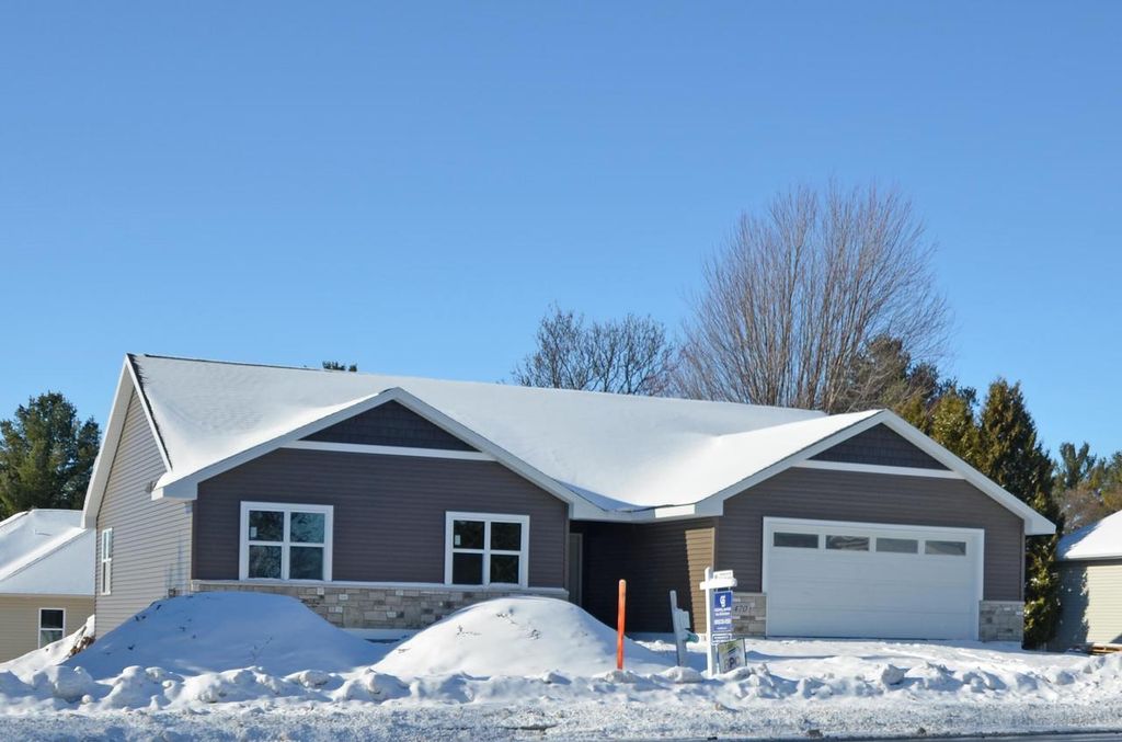 470 HURON ROAD, Green Bay, WI 54311