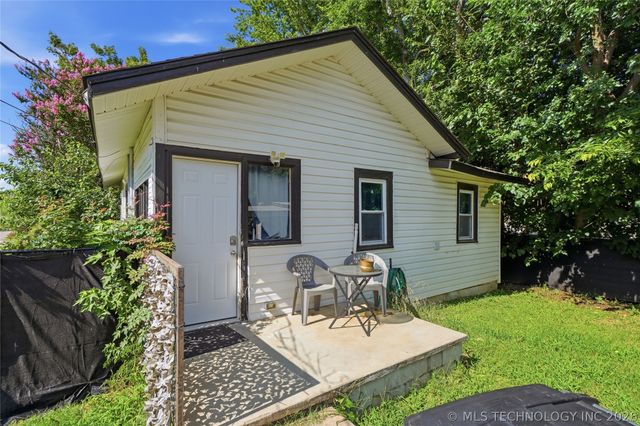 2602 E Archer Street, Tulsa, OK 74110