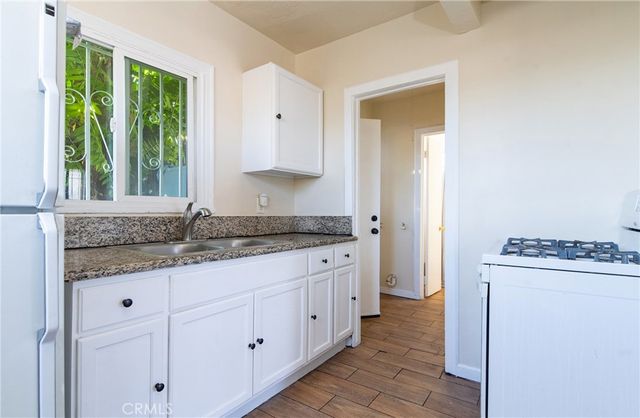719 E Imperial Highway, Los Angeles, CA 90059