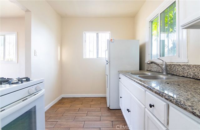 719 E Imperial Highway, Los Angeles, CA 90059
