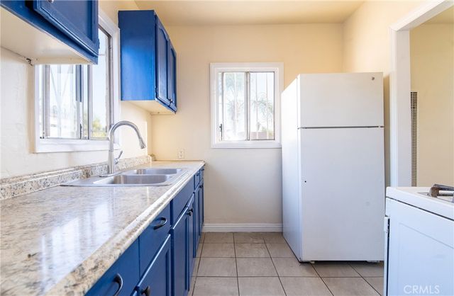 719 E Imperial Highway, Los Angeles, CA 90059