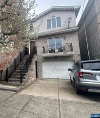 134 71st Street 2, Guttenberg, NJ 07093