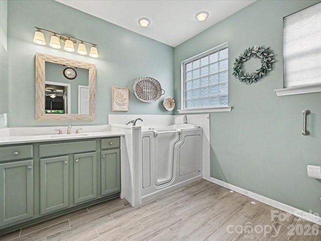 360 Garnet Court, Fort Mill, SC 29708