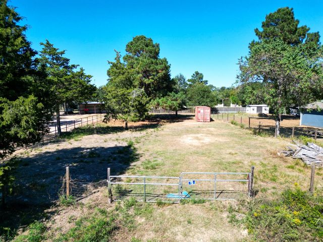 732 Ezekiel Smith Street, Waller, TX 77484