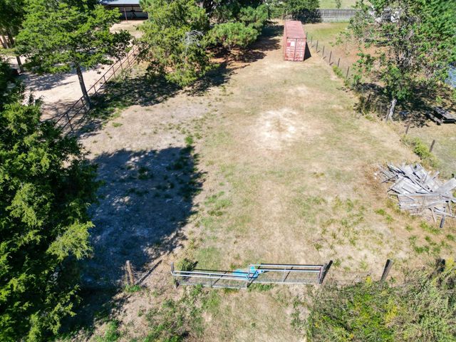 732 Ezekiel Smith Street, Waller, TX 77484