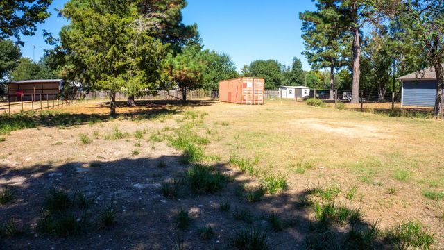 732 Ezekiel Smith Street, Waller, TX 77484