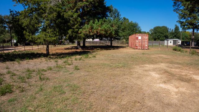732 Ezekiel Smith Street, Waller, TX 77484