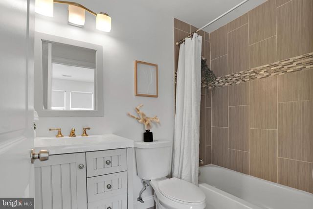 5132 7TH ST NW, Washington, DC 20011