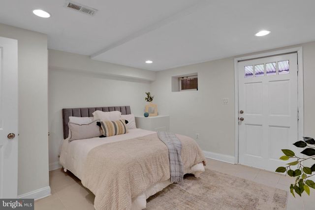 5132 7TH ST NW, Washington, DC 20011