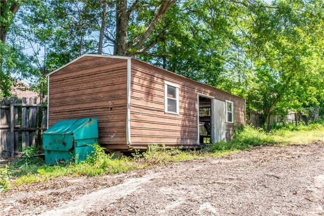7919 Hickory Flat Highway, Woodstock, GA 30188