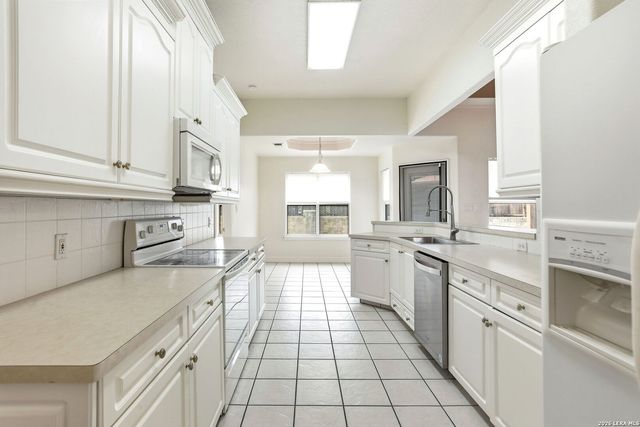 2130 North Ranch Estates Blvd, New Braunfels, TX 78130