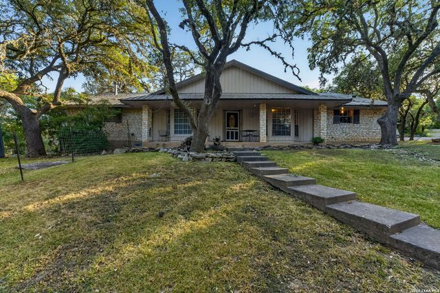 9707 WINDWOOD DR, Boerne, TX 78006