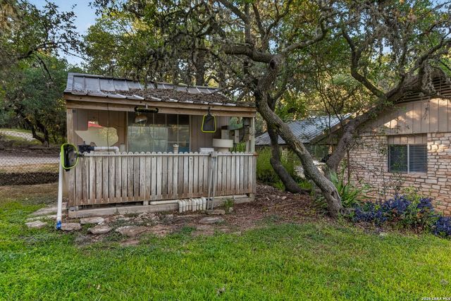 9707 WINDWOOD DR, Boerne, TX 78006