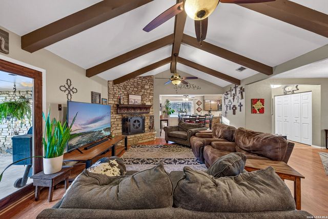 9707 WINDWOOD DR, Boerne, TX 78006