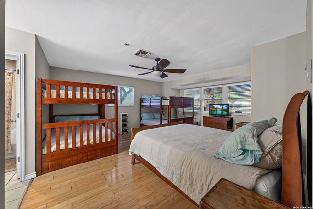 9707 WINDWOOD DR, Boerne, TX 78006