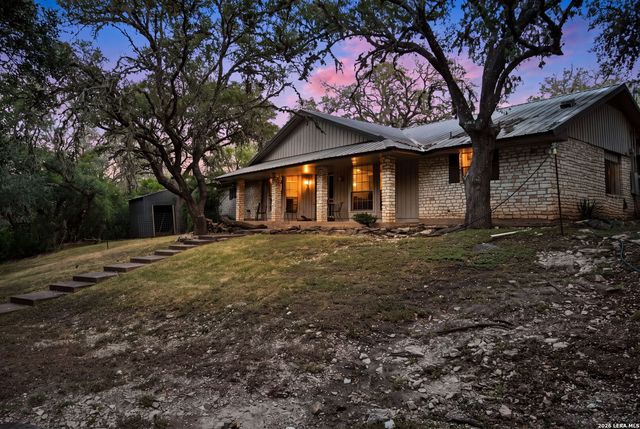9707 WINDWOOD DR, Boerne, TX 78006