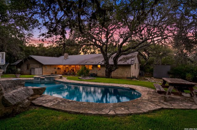 9707 WINDWOOD DR, Boerne, TX 78006